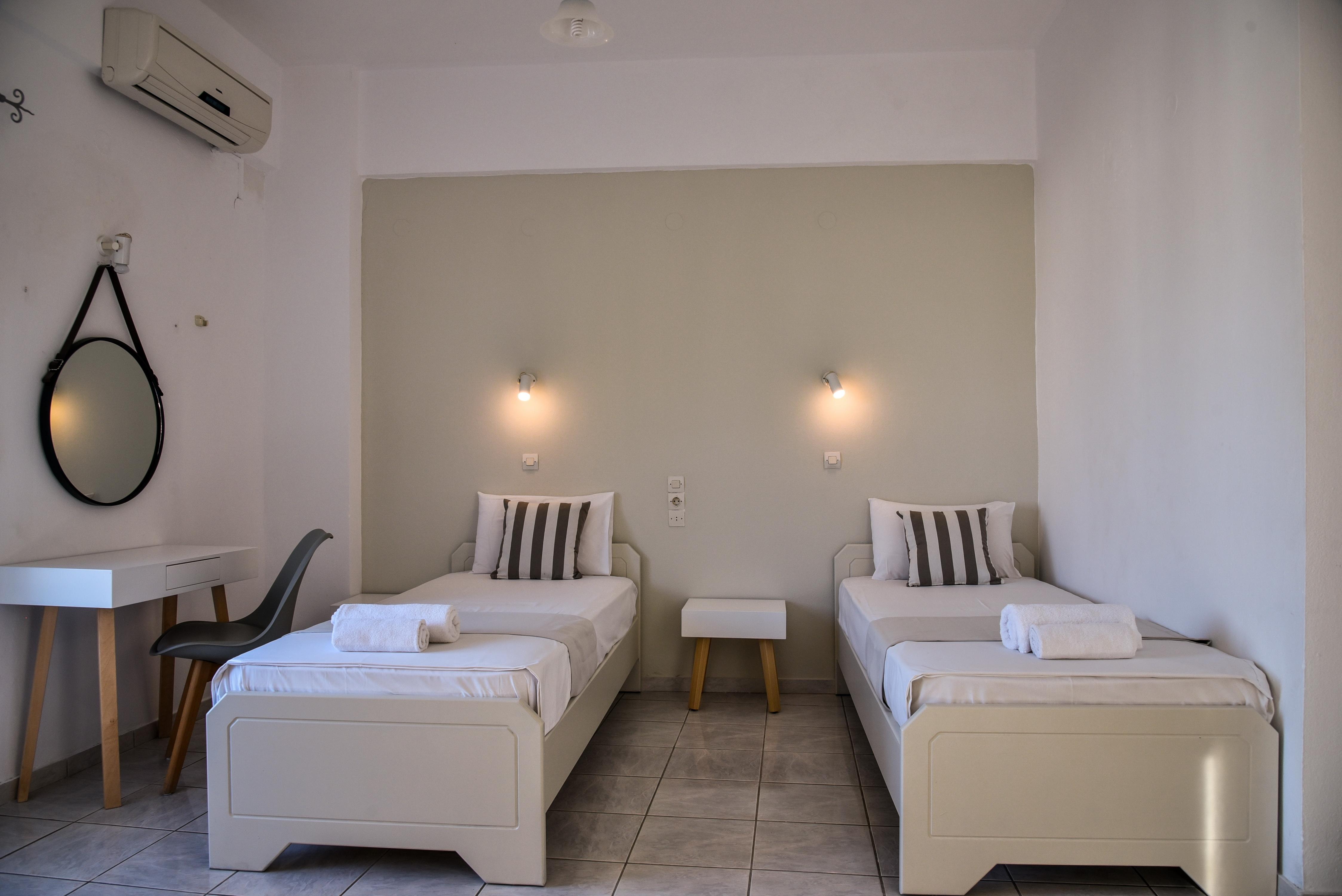 Iraklis Apartments Stalida Bagian luar foto