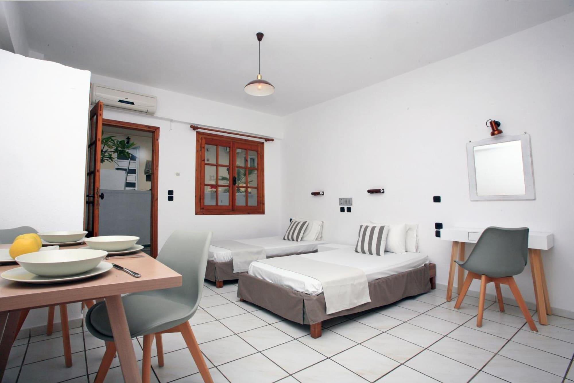 Iraklis Apartments Stalida Bagian luar foto