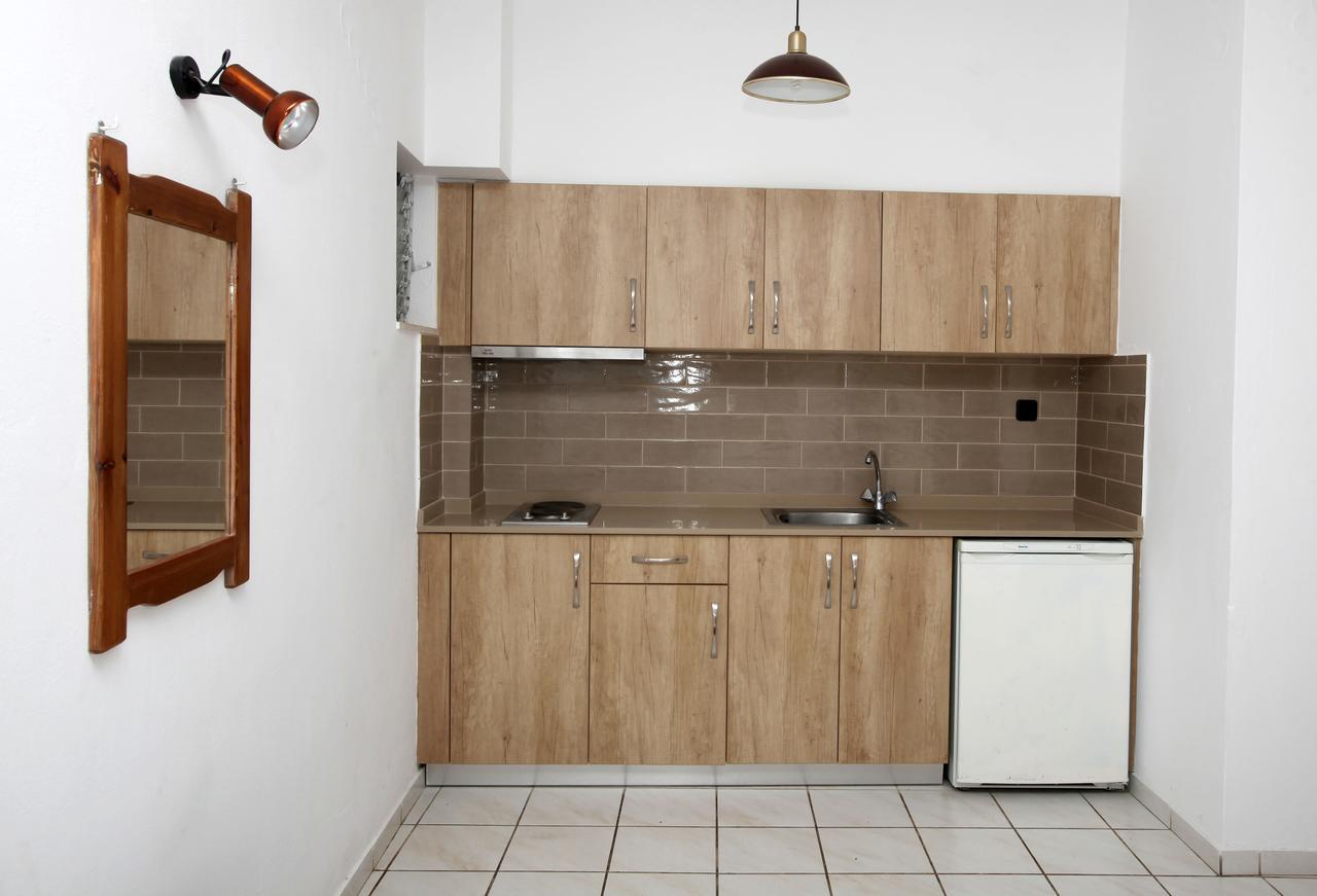 Iraklis Apartments Stalida Bagian luar foto