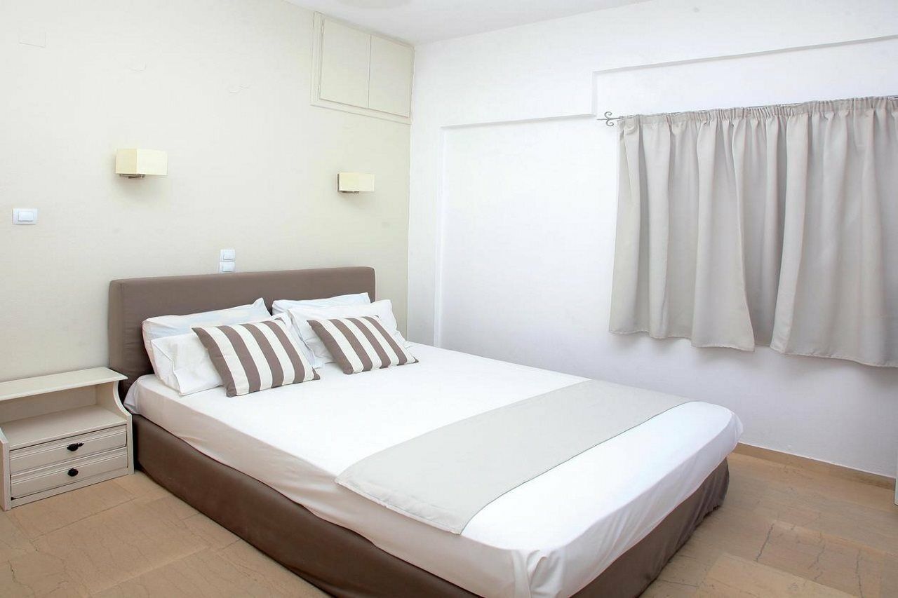 Iraklis Apartments Stalida Bagian luar foto